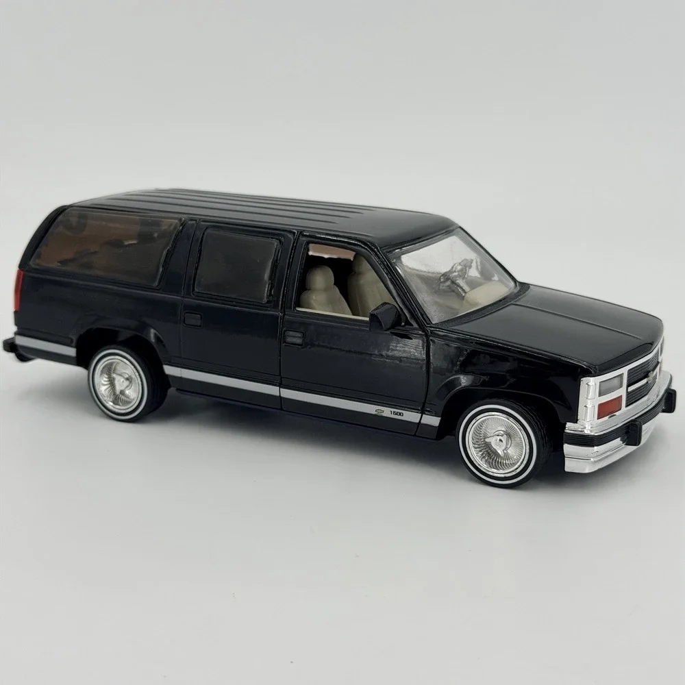 ULTRA RARE Sunnyside 1:24 Scale Black 1993 Chevy Suburban Lowrider 4/6 Drop Kit
